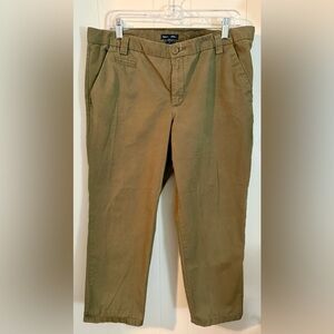 GAP Aubrey Cropped Green Pants, Size 14